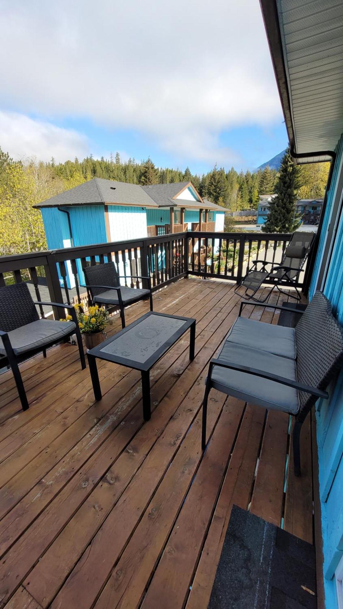 Ridgeview Motor Hotel